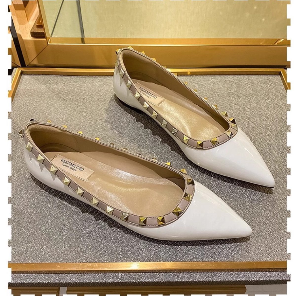 In Stock~ V Family Willow Spike Singles for Women, 2026 New Fashionable Shallow Soft Sole Versatile Patent Leather Pointed Toe Flats for Women - Image 4