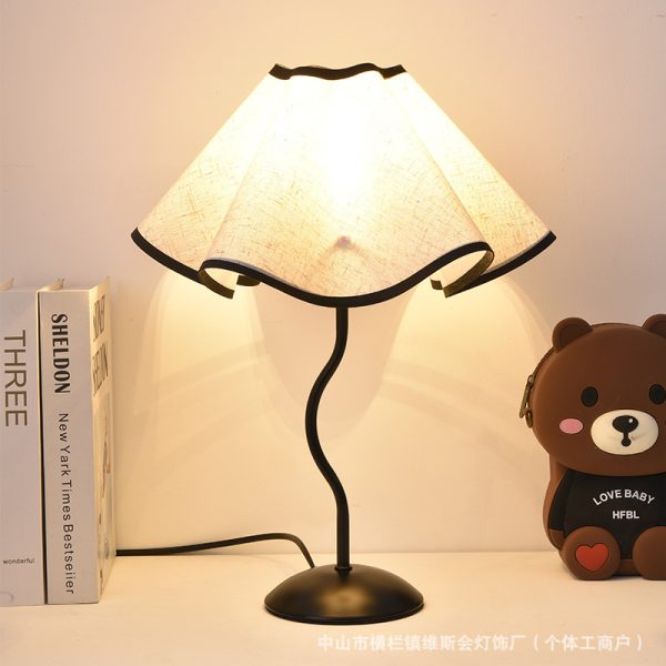 USB power desk lamp, study room bedside lamp, homestay decorative ambient lamp, dimmable Nordic style