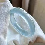 Slight blemishes, high translucent white moonlight, cat's eye, glass, Internet celebrity bracelet, women's light luxury, sweet and versatile jade bracelet, national style hand jewelry - Image 3
