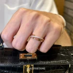 Aspartame three-ring entwined rhinestone ring for women, niche design with a light luxury and sophisticated feel, versatile for everyday wear
