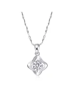 Clover necklace women's light luxury niche imitation moissanite pendant 2026 new popular Valentine's Day gift - Image 5