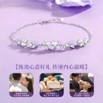 The new wisteria flower bracelet is niche, exquisite, lightly luxurious, and sophisticated. Practical Valentine's Day birthday gift for female besties - Image 3