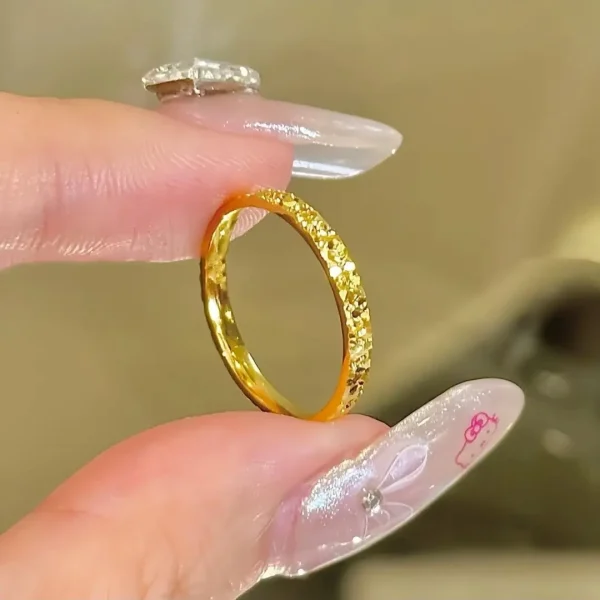 Plain circle crushed ice ice couple ring ins niche design, high fashion versatility, color non-fading ring ring for men and women