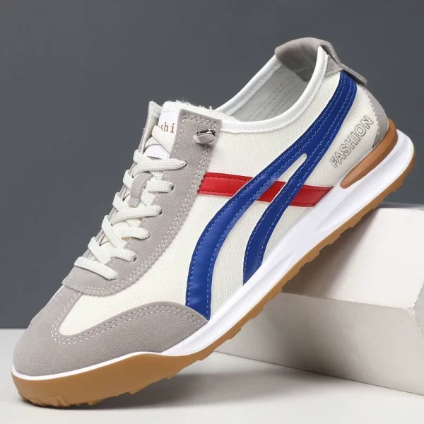 New 2026 spring and summer men's shoe board shoes are fashionable and comfortable cloth breathable sports casual Forrest Gump shoes lightweight men's shoes