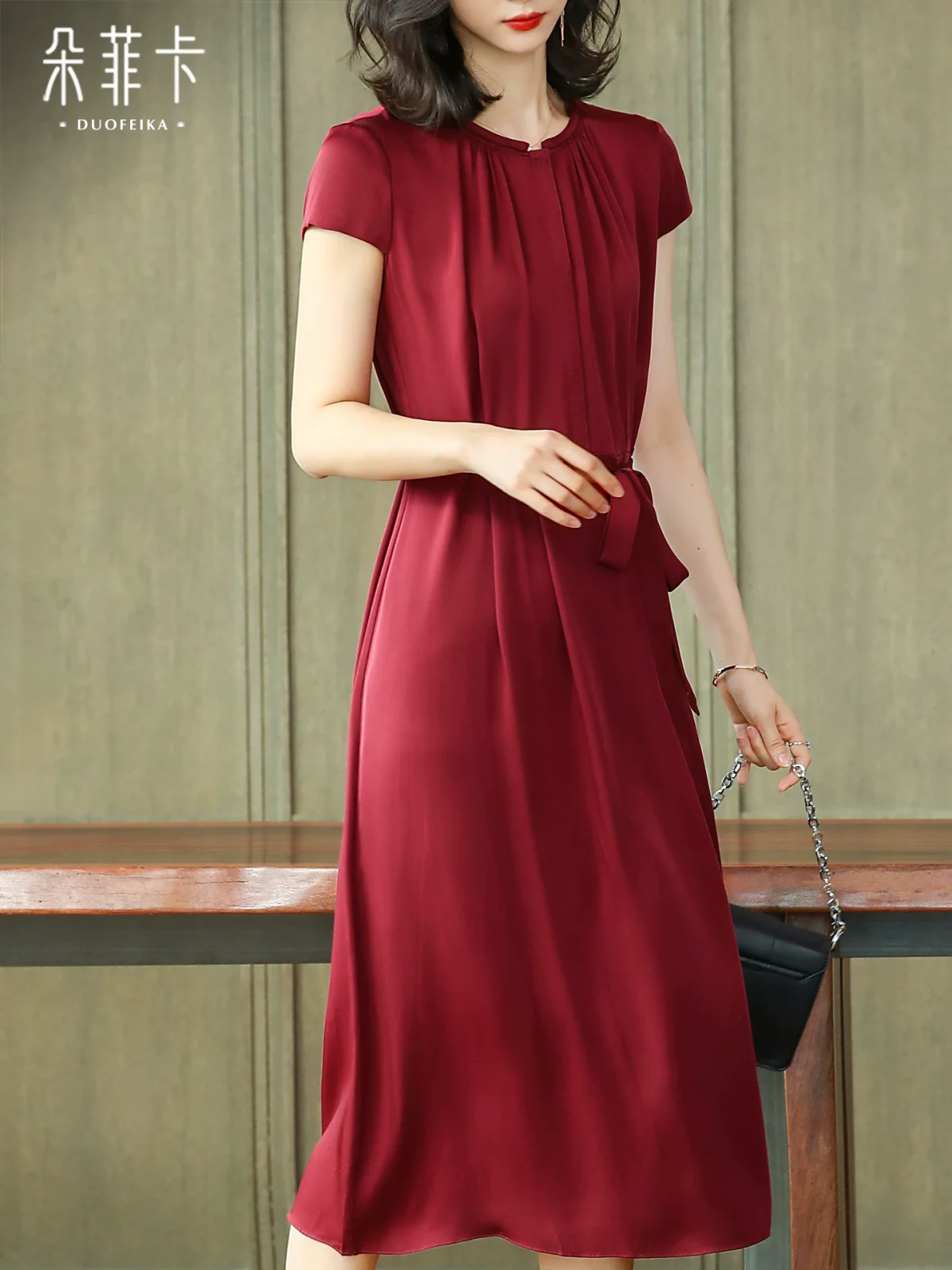 Heavy slimming red lace-up silk dress women's mid-length 2026 summer new mulberry silk skirt - Image 4