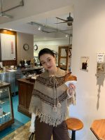 [Interpretation] NEWOPEN25 winter ethnic style retro fringed shawl sweater cropped coat women's C8201