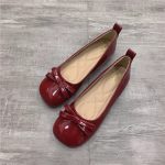 French bow with skirt, solid color outerwear loafers, 2025 summer new vintage shallow flat flats for women