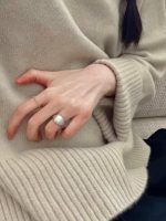 Layered silver flower ring, female cold style, high-end food ring, super fairy niche design, commuting versatile ring - Image 2
