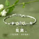 Moli women's bracelet is a niche, light, luxurious, and high-end birthday gift for girls, girlfriends, and best friends for Qixi Valentine's Day