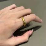 Ancient loach back ring, gold simulation gold ring, female high-end ring, plain circle niche high-end ring - Image 2