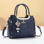 Large capacity handbag for women, 2025 new autumn/winter embroidered thread ladies' bag, simple texture single-shoulder large bag, mom bag - Image 2