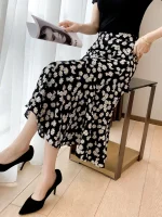 Small daisy floral skirt women's spring and summer, light and mature, foreign age, high-waisted skirt, fashionable and thin temperament, mermaid skirt - Image 5