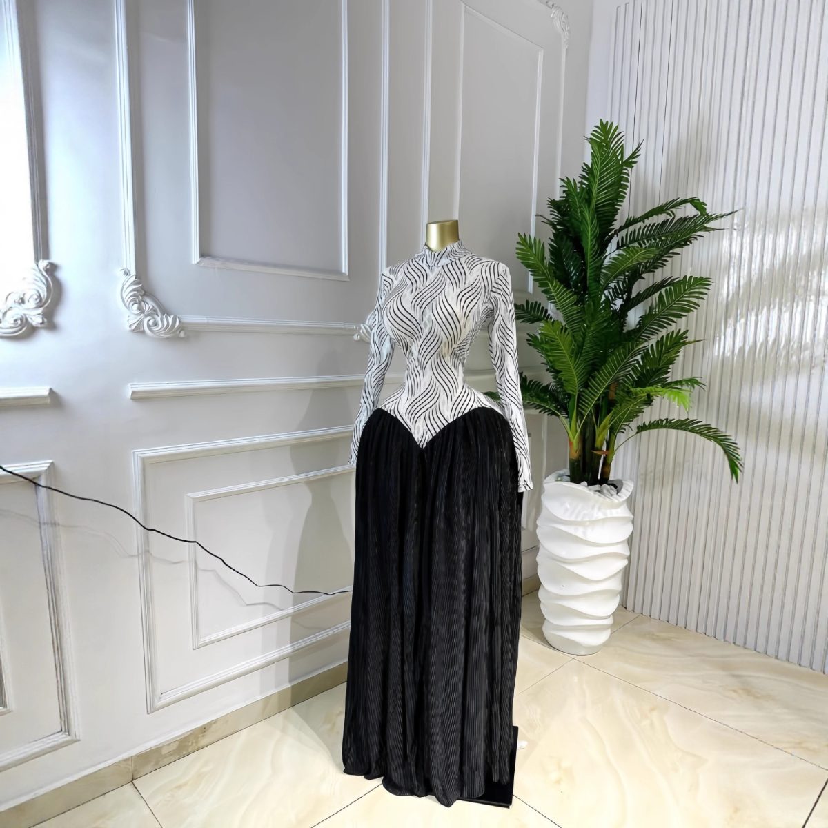 European and American cross-border women's clothing 2025 winter new long-sleeved stand-up collar slim fitted patchwork pleated long temperament dress - Image 2