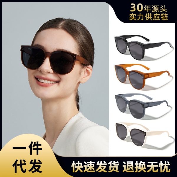 Spring/summer new high-end sunglasses, new polarized sunscreen men's lightweight outdoor portable sunglasses that can be worn with myopia glasses