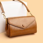 Retro simple light luxury high-value bag women's explosive new fashion casual versatile temperament one-shoulder crossbody bag - Image 3